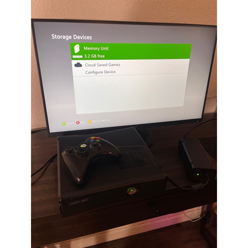 Microsoft Xbox 360 S 250GB Bundle w/ Kinect, Controller, Cords & 2 Games-Tested! - Picture 11 of 11